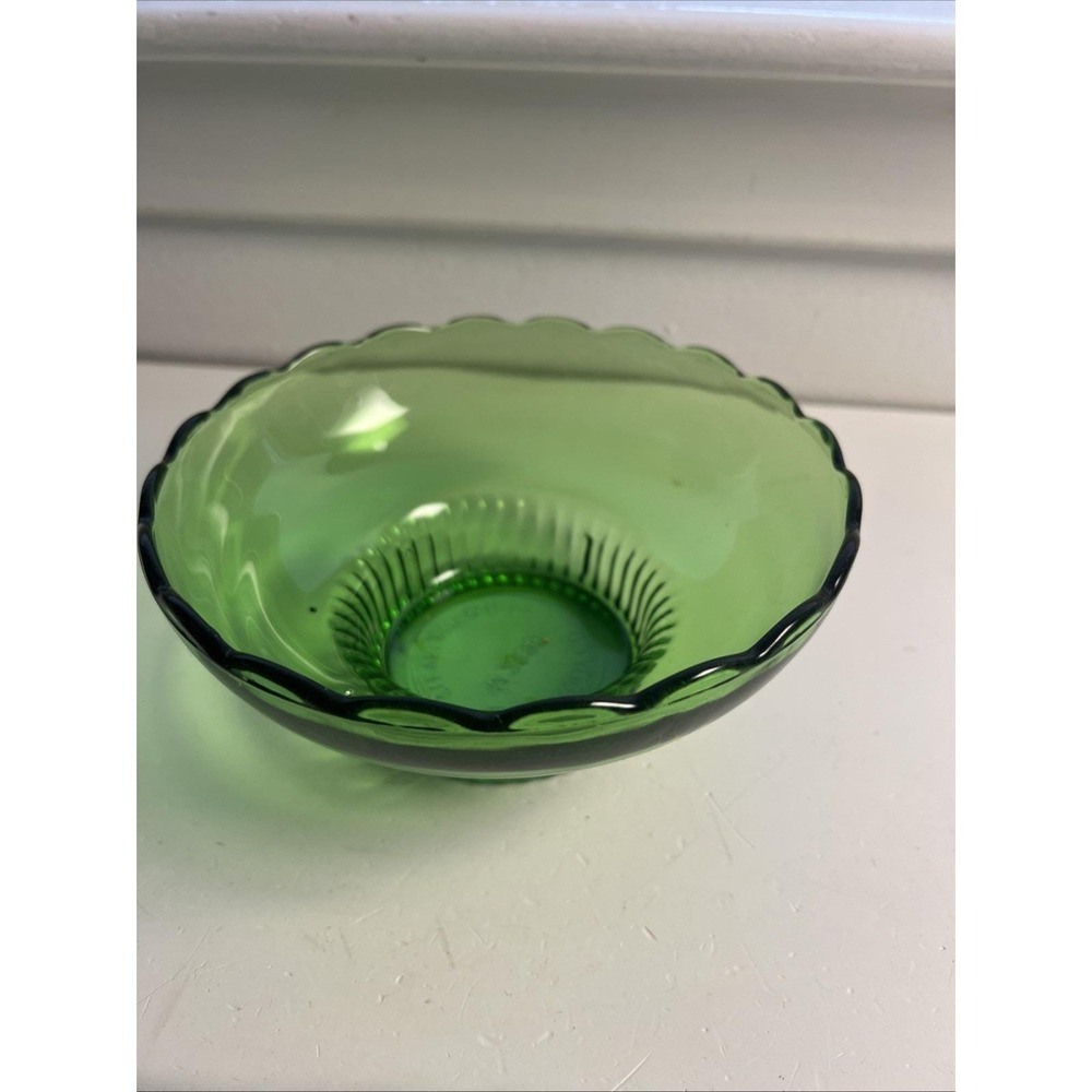 Vtg EO Brody Co GREEN DEPRESION GLASS CANDY 7/3" DISH/BOWL Scalloped Edge Footed